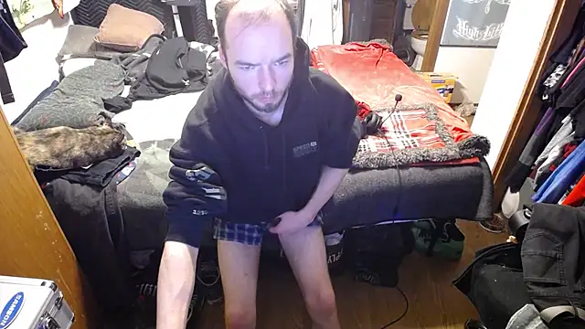 Snapshot of womenhateme69 chatting on 11/03/25, 07:09 womenhateme69 online show from 11/03/25, 07:09