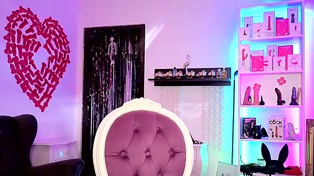 Snapshot of kulteacher chatting on 04/07/26, 12:05 kulteacher online show from 04/07/26, 12:05