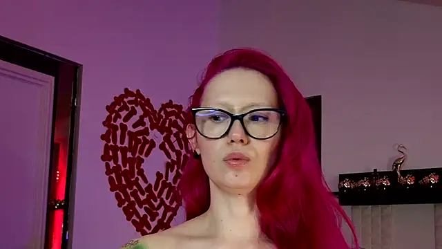 Snapshot of kulteacher chatting on 04/16/26, 01:12 kulteacher online show from 04/16/26, 01:12