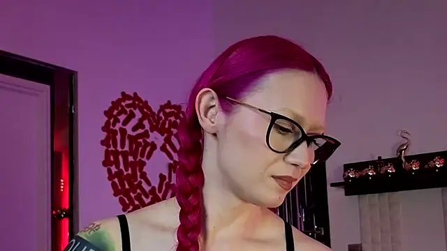 Snapshot of kulteacher chatting on 04/21/26, 10:43 kulteacher online show from 04/21/26, 10:43