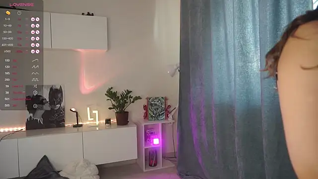 Snapshot of Oneo_ chatting on 09/20/25, 11:00 Oneo  online show from 09/20/25, 11:00