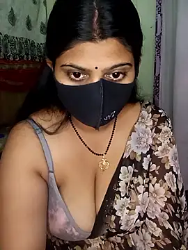 Snapshot of reena502 chatting on 03/07/26, 12:29 reena502 online show from 03/07/26, 12:29