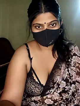 Snapshot of reena502 chatting on 07/05/26, 12:50 reena502 online show from 07/05/26, 12:50