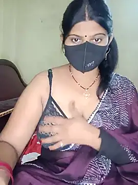 Snapshot of reena502 chatting on 07/08/26, 03:44 reena502 online show from 07/08/26, 03:44