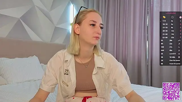 JodeeThu online show from 10/09/25, 05:05