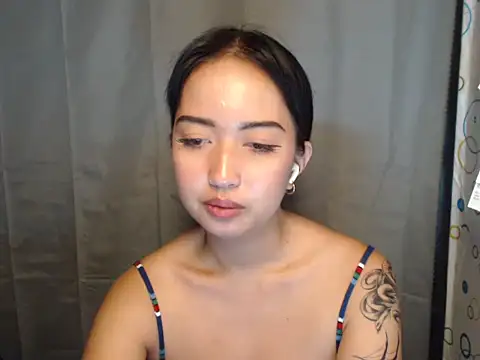 Snapshot of Soft_Angel8 chatting on 04/24/26, 05:15 Soft Angel8 online show from 04/24/26, 05:15
