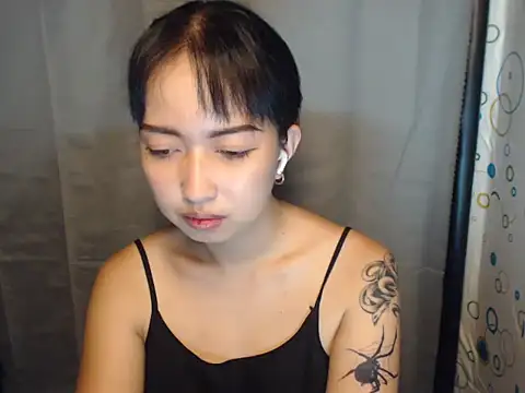 Snapshot of Soft_Angel8 chatting on 04/25/26, 05:21 Soft Angel8 online show from 04/25/26, 05:21