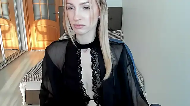 Snapshot of AndrianaBelle chatting on 09/18/25, 03:14 AndrianaBelle online show from 09/18/25, 03:14