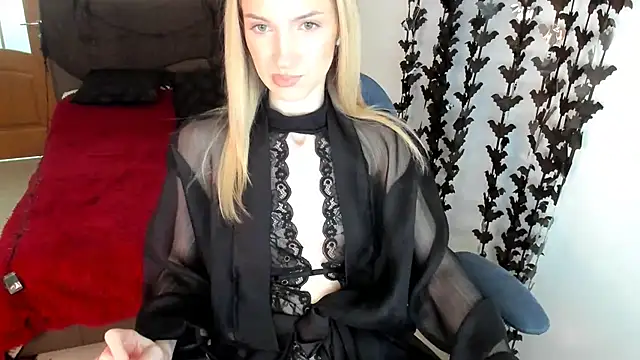 Snapshot of AndrianaBelle chatting on 10/13/25, 03:23 AndrianaBelle online show from 10/13/25, 03:23