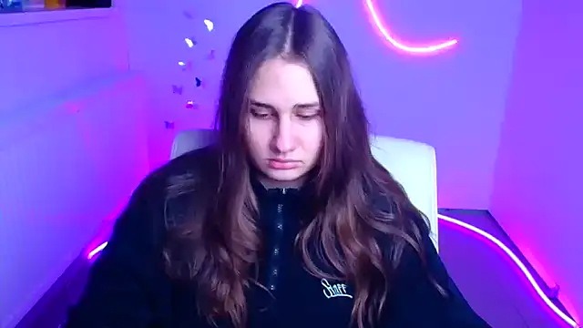 Snapshot of Stefanie_Sweet chatting on 12/20/25, 06:31 Stefanie Sweet online show from 12/20/25, 06:31