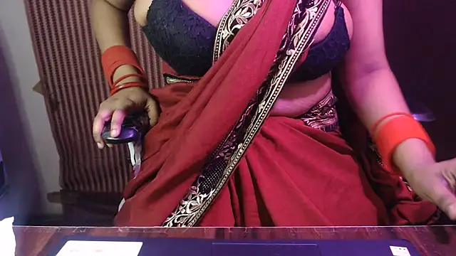 Snapshot of Samiksha- chatting on 07/02/26, 08:04 Samiksha- online show from 07/02/26, 08:04
