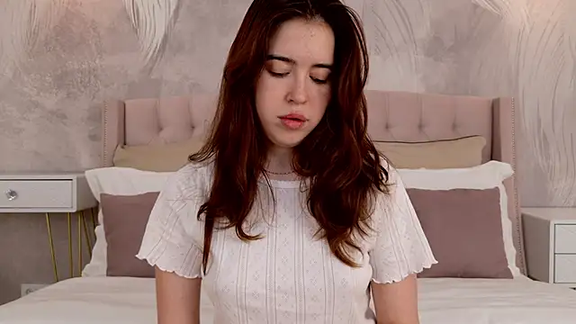 KimberlyBond online show from 09/16/25, 03:02