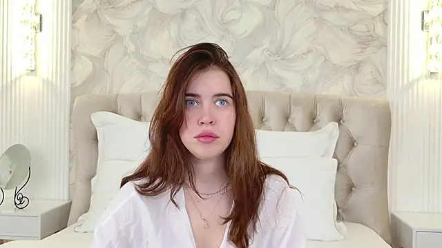 KimberlyBond online show from 09/18/25, 03:14