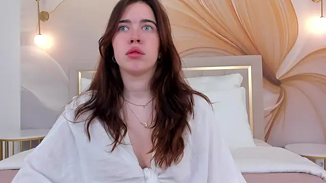 KimberlyBond online show from 09/23/25, 03:04