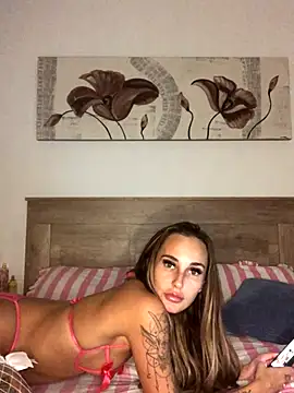 Snapshot of Rosieredxox chatting on 11/07/25, 07:47 Rosieredxox online show from 11/07/25, 07:47