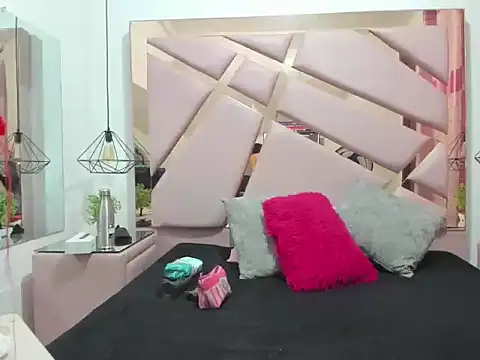 MiaCours online show from 09/12/25, 06:30