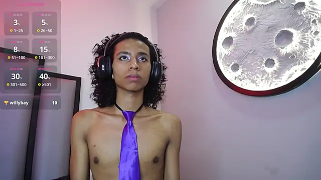 Snapshot of venus-03 chatting on 11/21/25, 03:44 venus-03 online show from 11/21/25, 03:44