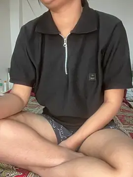 Snapshot of jiya00 chatting on 11/17/25, 12:55 jiya00 online show from 11/17/25, 12:55