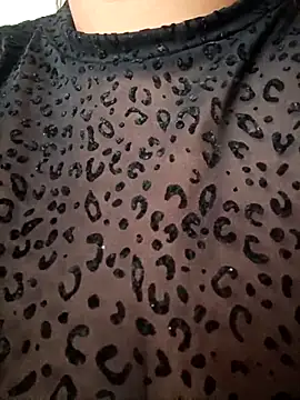 Mia-Glow online show from 04/16/26, 01:23