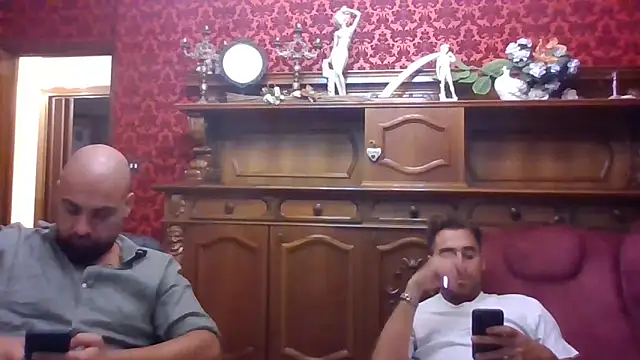 Snapshot of omihaze94 chatting on 09/17/25, 10:00 omihaze94 online show from 09/17/25, 10:00