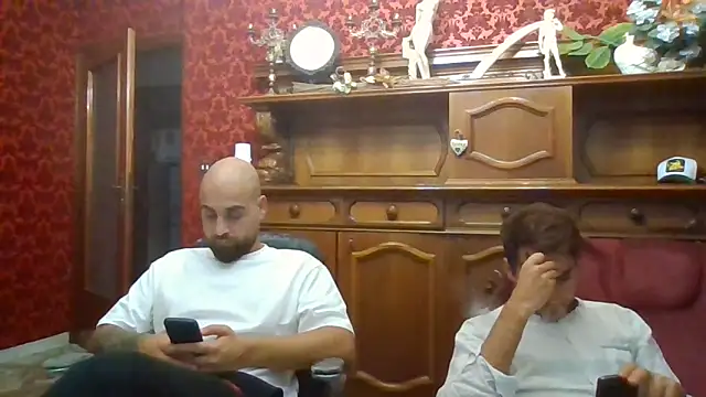 Snapshot of omihaze94 chatting on 09/30/25, 05:18 omihaze94 online show from 09/30/25, 05:18