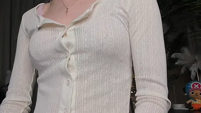 Snapshot of ChinBonnell chatting on 04/19/26, 08:13 ChinBonnell online show from 04/19/26, 08:13