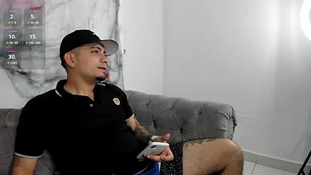 OwenStonne  online show from 10/31/25, 04:13