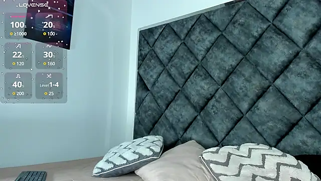 OwenStonne  online show from 11/25/25, 12:16