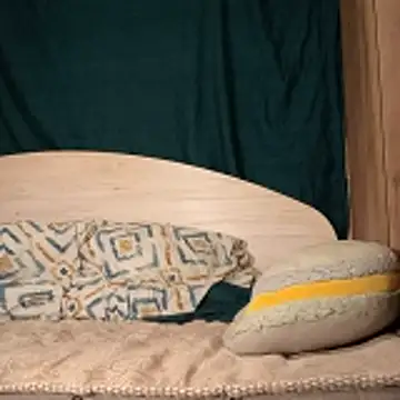 Snapshot of Tupo070481 chatting on 03/18/26, 04:10 Tupo070481 online show from 03/18/26, 04:10