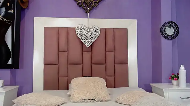 ChiaraLudovica online show from 10/07/25, 02:36