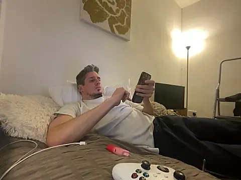 Snapshot of shyandchilling chatting on 04/05/26, 07:55 shyandchilling online show from 04/05/26, 07:55