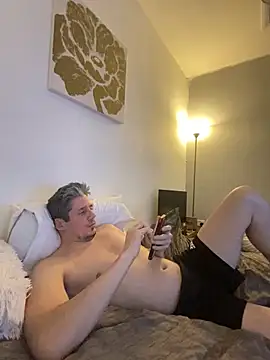 Snapshot of shyandchilling chatting on 04/19/26, 06:10 shyandchilling online show from 04/19/26, 06:10