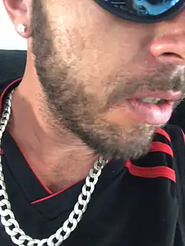 Snapshot of BigJack_biby chatting on 11/01/25, 04:53 BigJack biby online show from 11/01/25, 04:53