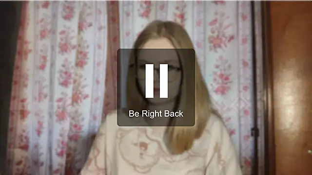 Snapshot of LiaVibes chatting on 03/17/26, 07:12 LiaVibes online show from 03/17/26, 07:12