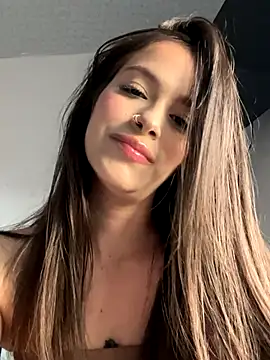 Snapshot of alysa_g_ chatting on 10/06/25, 10:40 alysa g online show from 10/06/25, 10:40