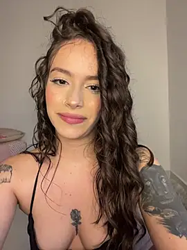 Snapshot of alysa_g_ chatting on 10/15/25, 10:32 alysa g online show from 10/15/25, 10:32