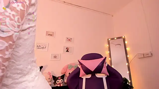 Jazmintorress online show from 09/30/25, 01:05