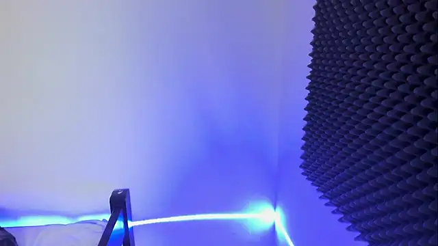 Ellope  online show from 10/07/25, 03:36