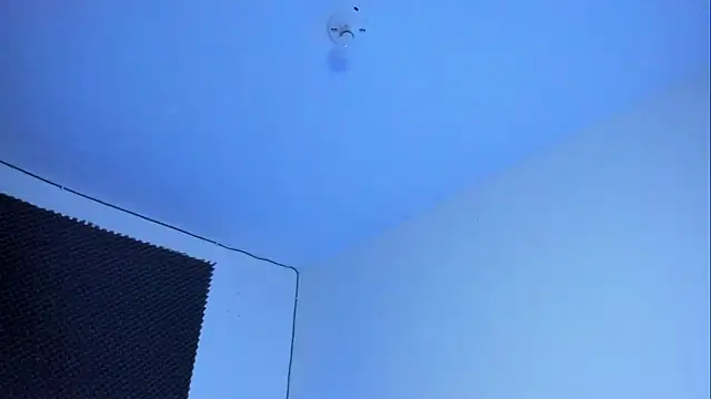 Ellope  online show from 10/10/25, 03:38