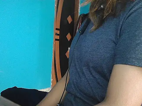 Snapshot of meghbalikargolponoy09 chatting on 11/16/25, 09:26 meghbalikargolponoy09 online show from 11/16/25, 09:26