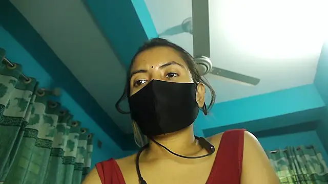 Snapshot of meghbalikargolponoy09 chatting on 12/15/25, 01:21 meghbalikargolponoy09 online show from 12/15/25, 01:21