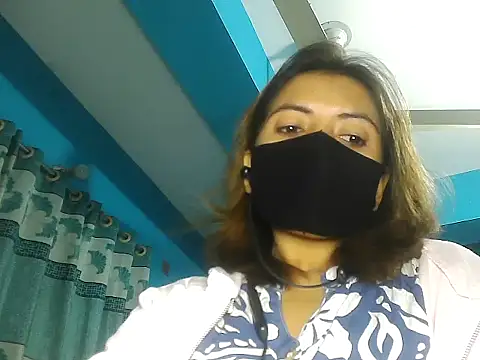 Snapshot of meghbalikargolponoy09 chatting on 12/20/25, 02:13 meghbalikargolponoy09 online show from 12/20/25, 02:13