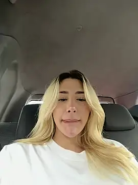 Snapshot of Mia_sofiia21 chatting on 03/12/26, 02:56 Mia sofiia21 online show from 03/12/26, 02:56