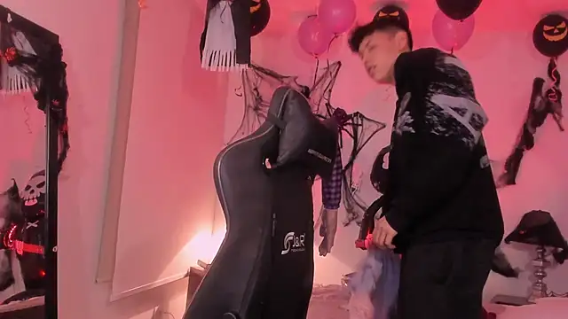 zeus blaze online show from 10/18/25, 11:49