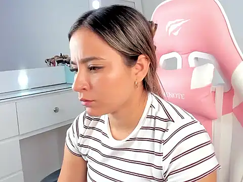 Saloome miller online show from 10/17/25, 04:04