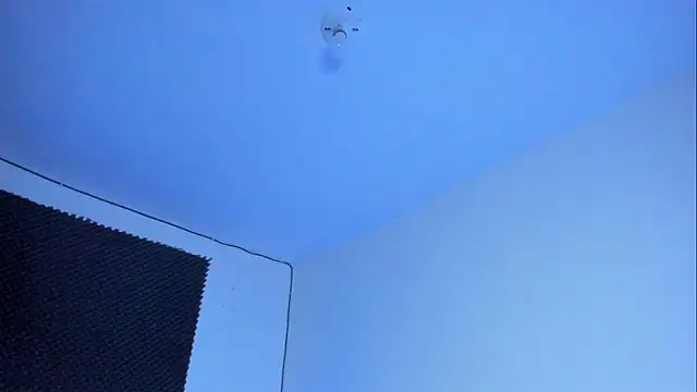 Im naho online show from 10/10/25, 03:38