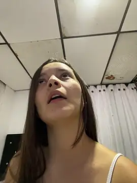 Mia jhoonson online show from 10/14/25, 10:43