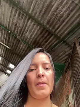 Snapshot of Mia_jhoonson chatting on 11/14/25, 05:33 Mia jhoonson online show from 11/14/25, 05:33