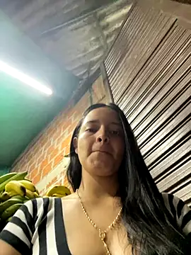 Snapshot of Mia_jhoonson chatting on 11/22/25, 10:25 Mia jhoonson online show from 11/22/25, 10:25