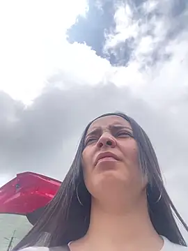 Snapshot of Mia_jhoonson chatting on 12/18/25, 04:24 Mia jhoonson online show from 12/18/25, 04:24